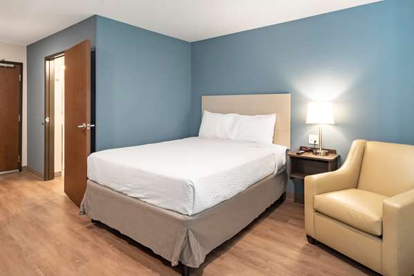  - Extended Stay America Suites Norco - I-15, Exit 100