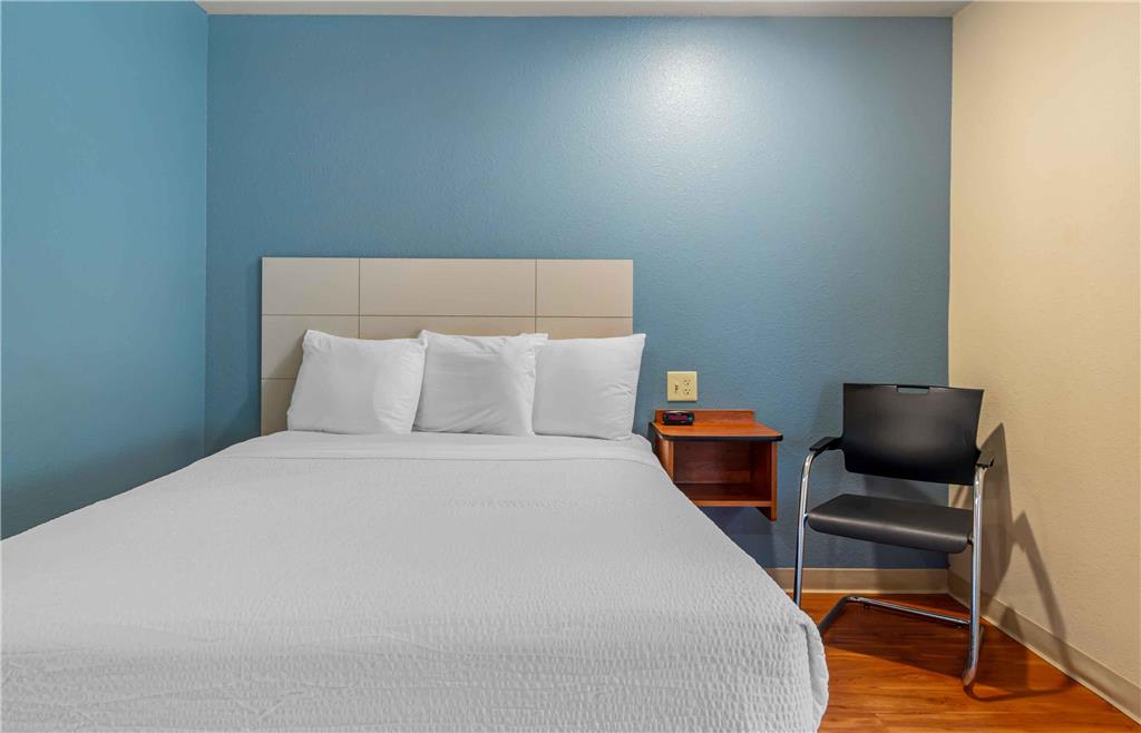 EXTENDED STAY AMERICA SELECT-guestroom-Guest Room,On-Site.jpg
