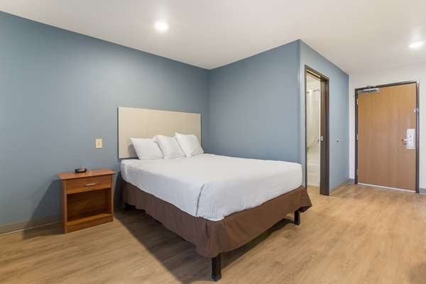  - Extended Stay America Select Suites Airport Indianapolis