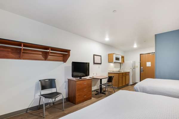  - Extended Stay America Select Suites Airport Indianapolis
