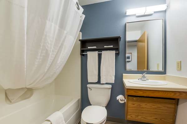  - Extended Stay America Select Suites Airport Indianapolis