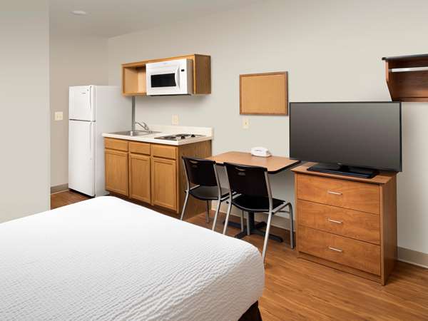  - Extended Stay America Select Suites Greenwood - I-65, Exit 101