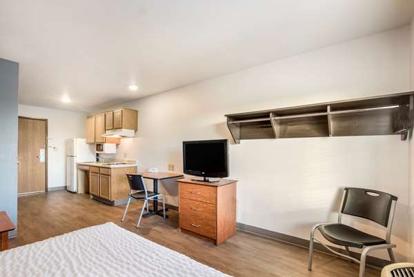  - Extended Stay America Select Suites Indianapolis