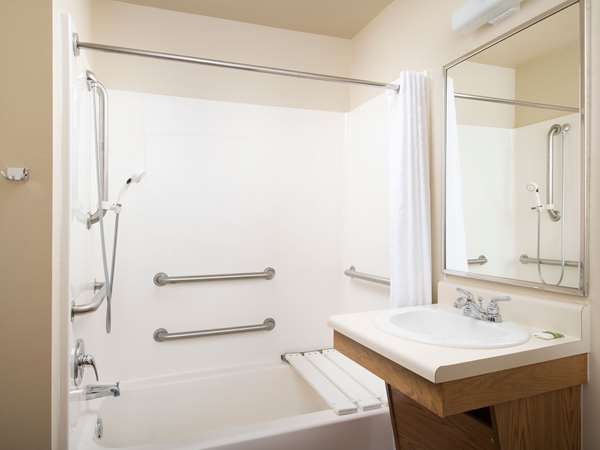  - Extended Stay America Select Suites Airport Wichita