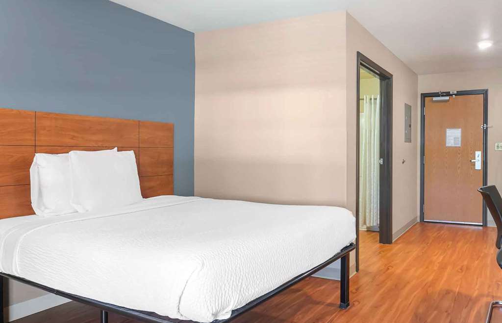 EXTENDED STAY AMERICA SELECT-guestroom-Guest Room,On-Site.jpg