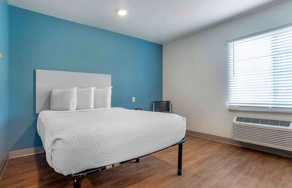 EXTENDED STAY AMERICA SELECT-guestroom-Guest Room,On-Site.jpg