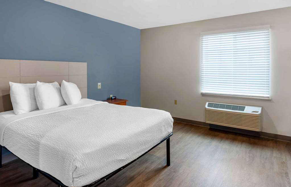 EXTENDED STAY AMERICA SELECT-guestroom-Guest Room,On-Site.jpg