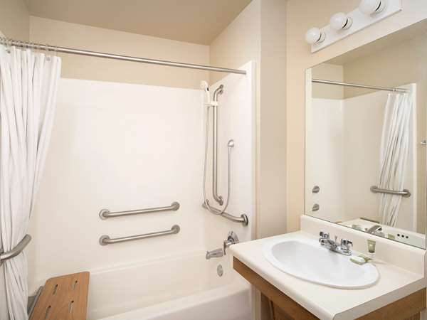  - Extended Stay America Select Suites Southwest Omaha