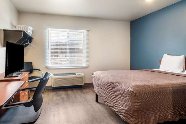  - Extended Stay America Select Suites Avon - I-90, Exit 151