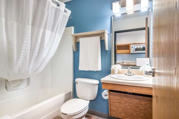  - Extended Stay America Select Suites Avon - I-90, Exit 151