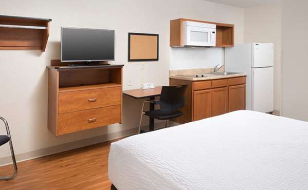  - Extended Stay America Select Suites Airport Oklahoma City - I-40, Exit 145