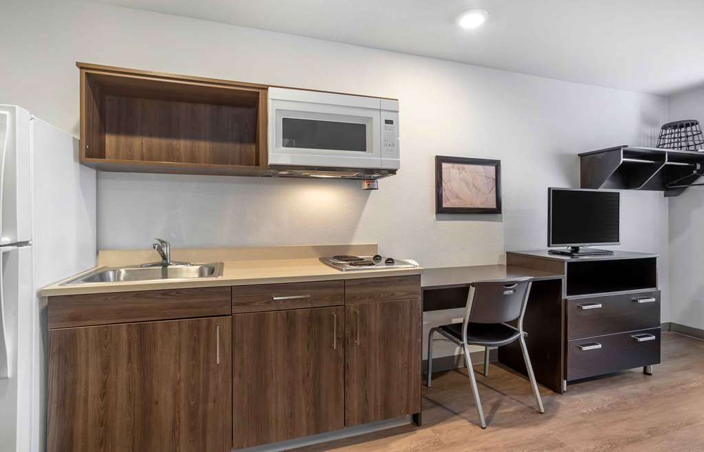 EXTENDED STAY AMERICA SELECT-guestroom-Guest Room,Kitchen/Kitchenette,On-Site.jpg