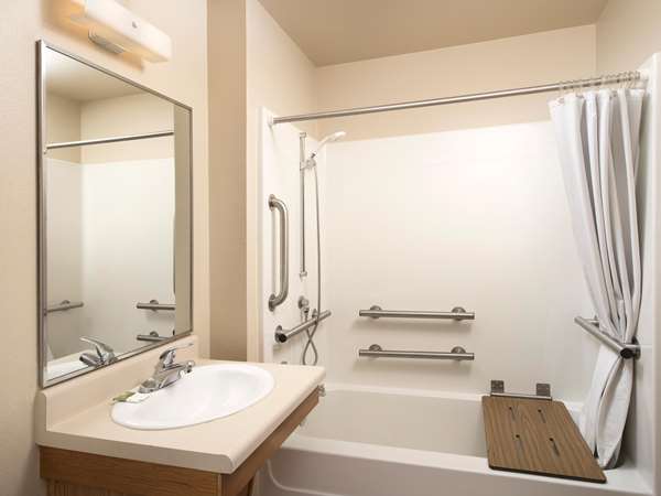  - Extended Stay America Select Suites Airport Colorado Springs