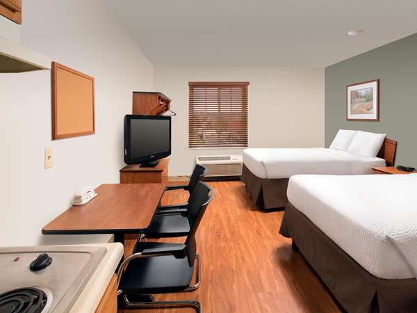  - Extended Stay America Select Suites Airport Colorado Springs