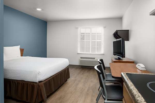  - Extended Stay America Select Suites Northeast Pensacola