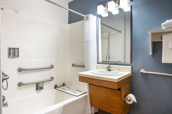  - Extended Stay America Select Suites Northeast Pensacola