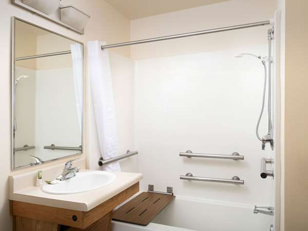  - Extended Stay America Select Suites Detroit Blvd Pensacola - I-10, Exit 7