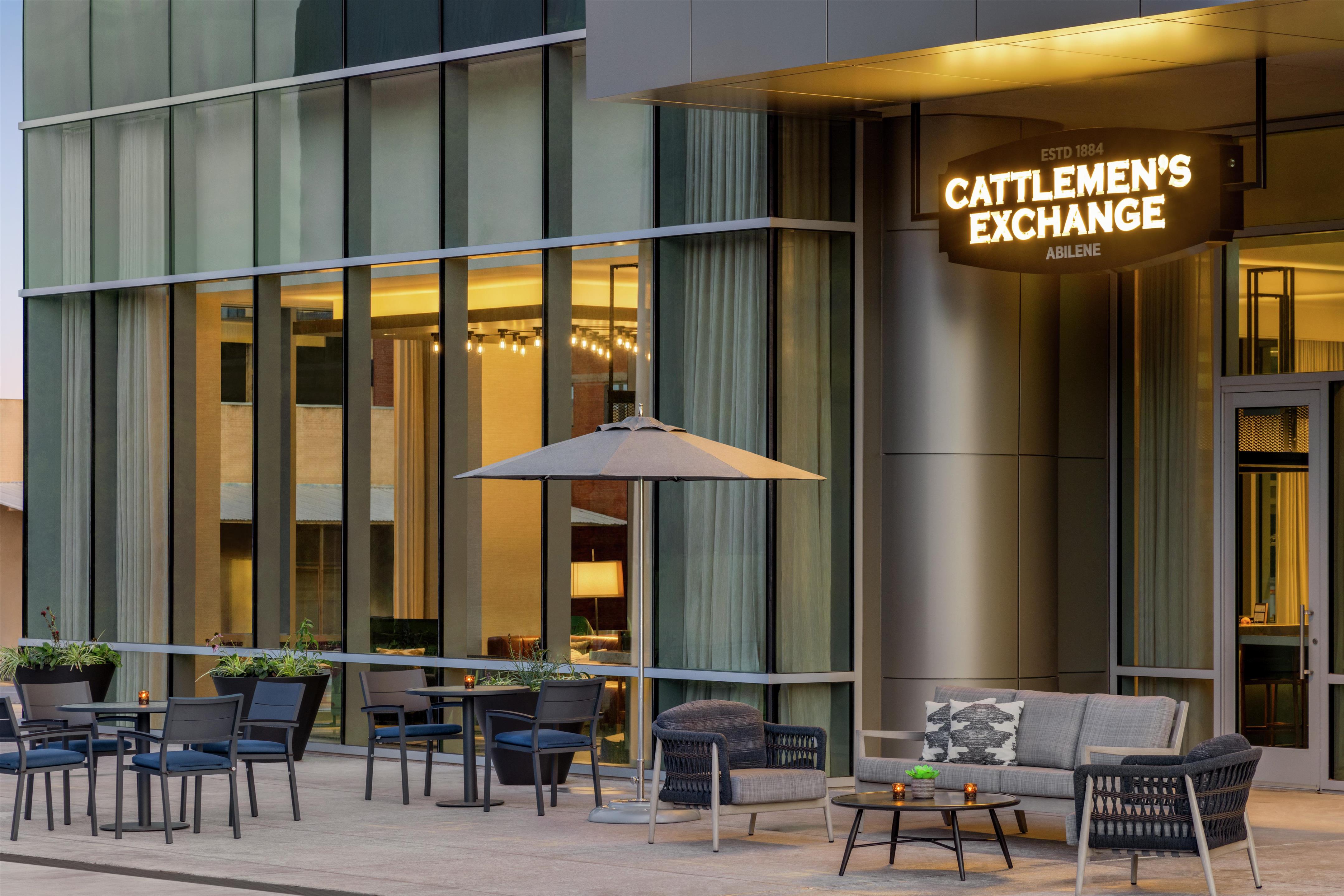 Restaurant | Doubletree by Hilton Abilene Downtown Convention Center