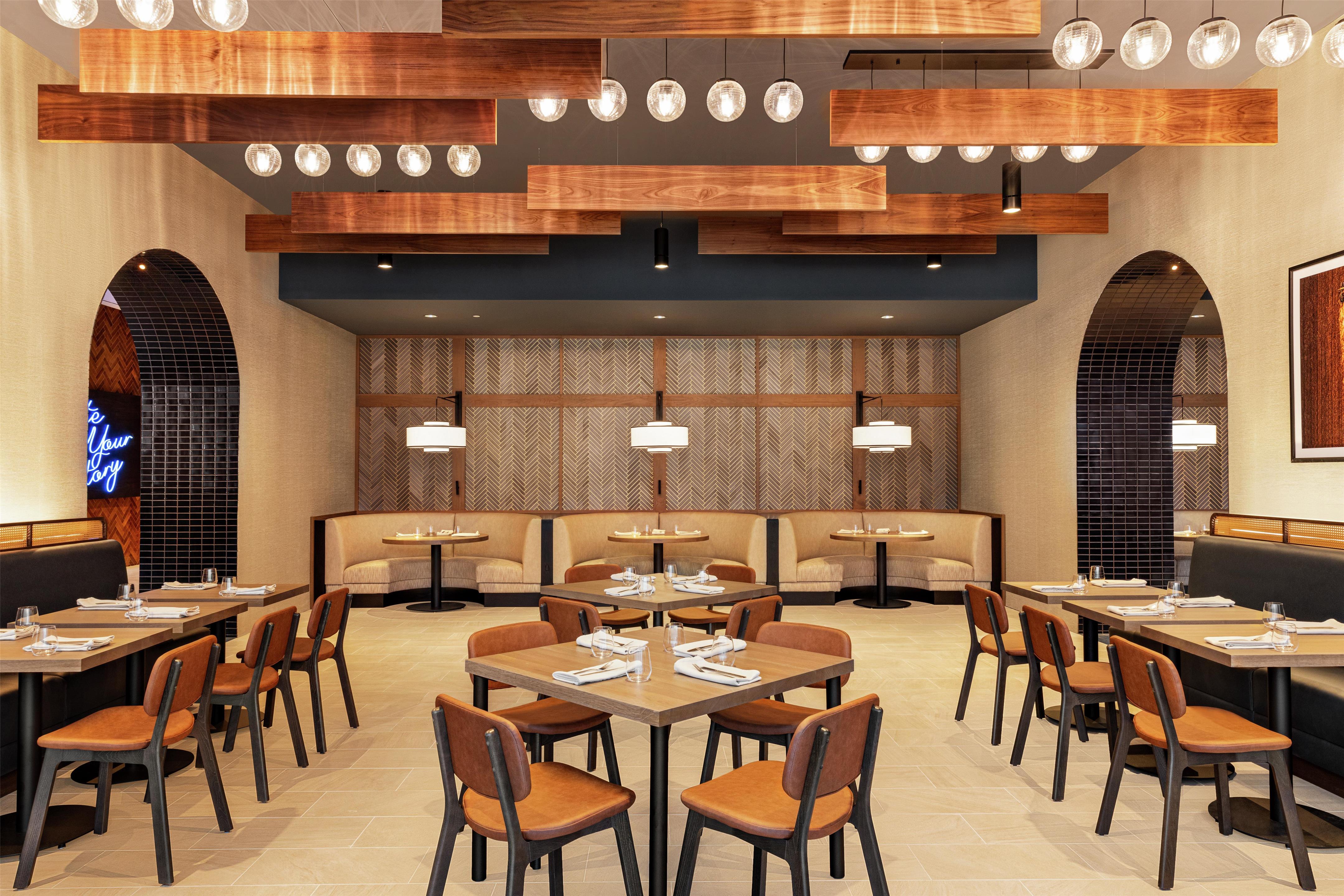 Restaurant | Doubletree by Hilton Abilene Downtown Convention Center