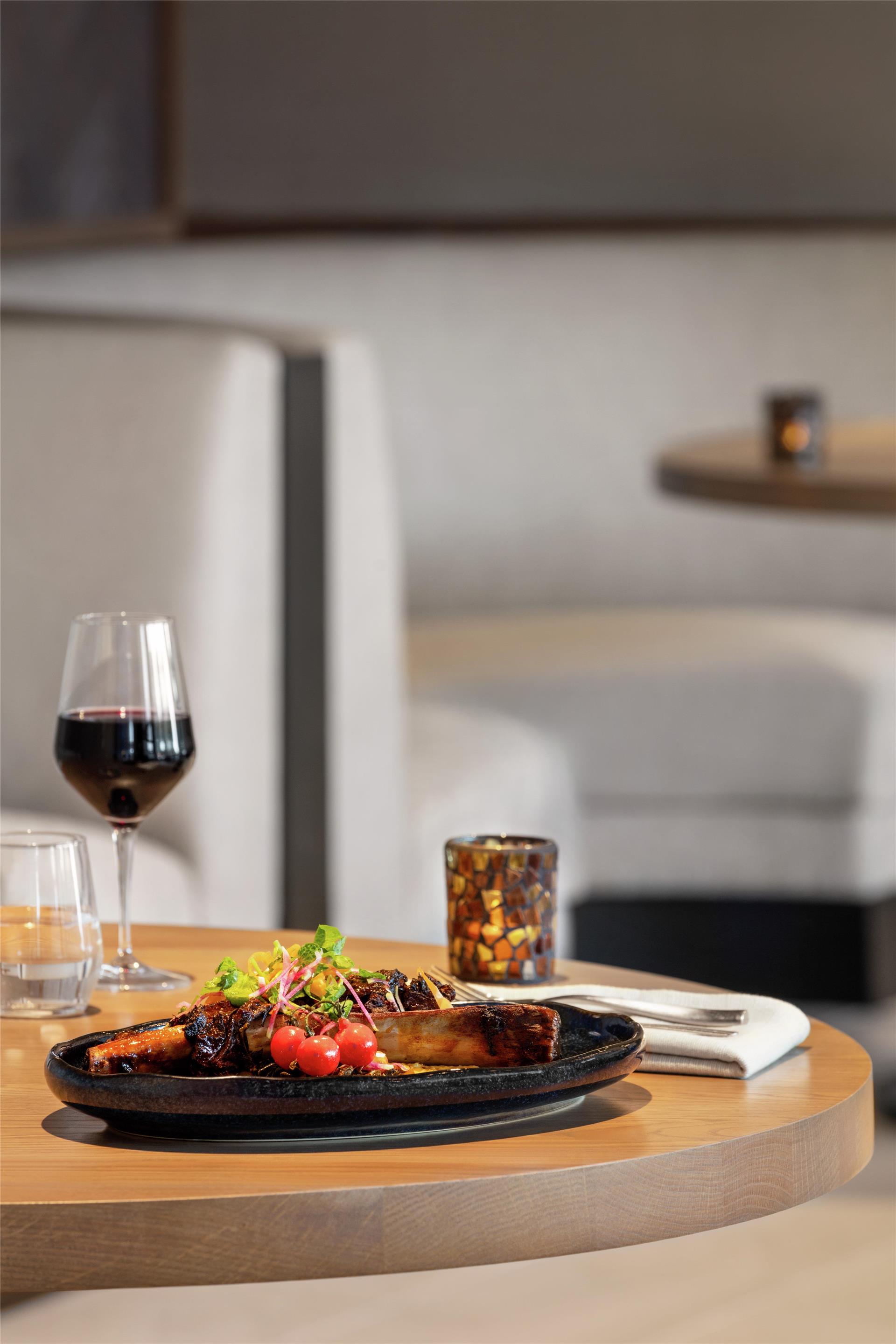 Restaurant | Doubletree by Hilton Abilene Downtown Convention Center