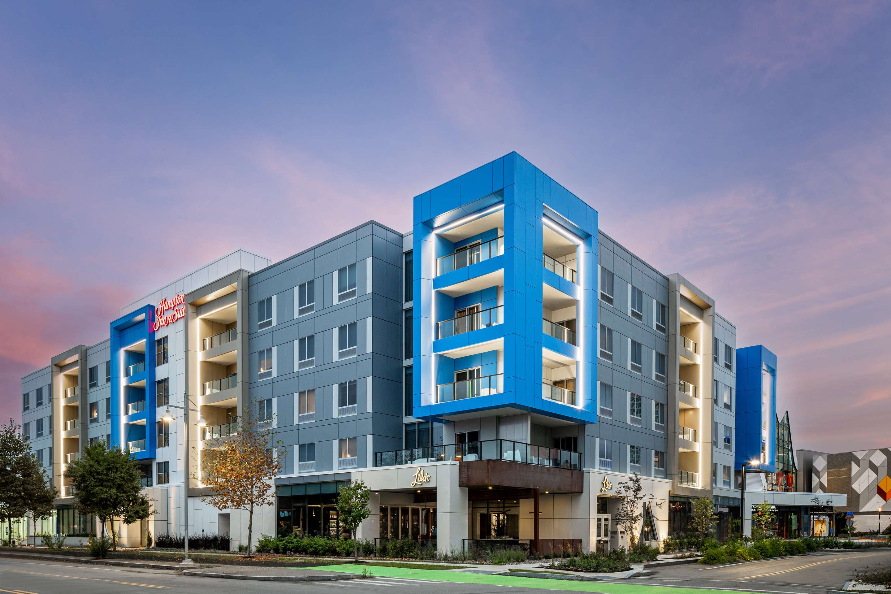 Exterior | Hampton Inn & Suites Rochester Downtown