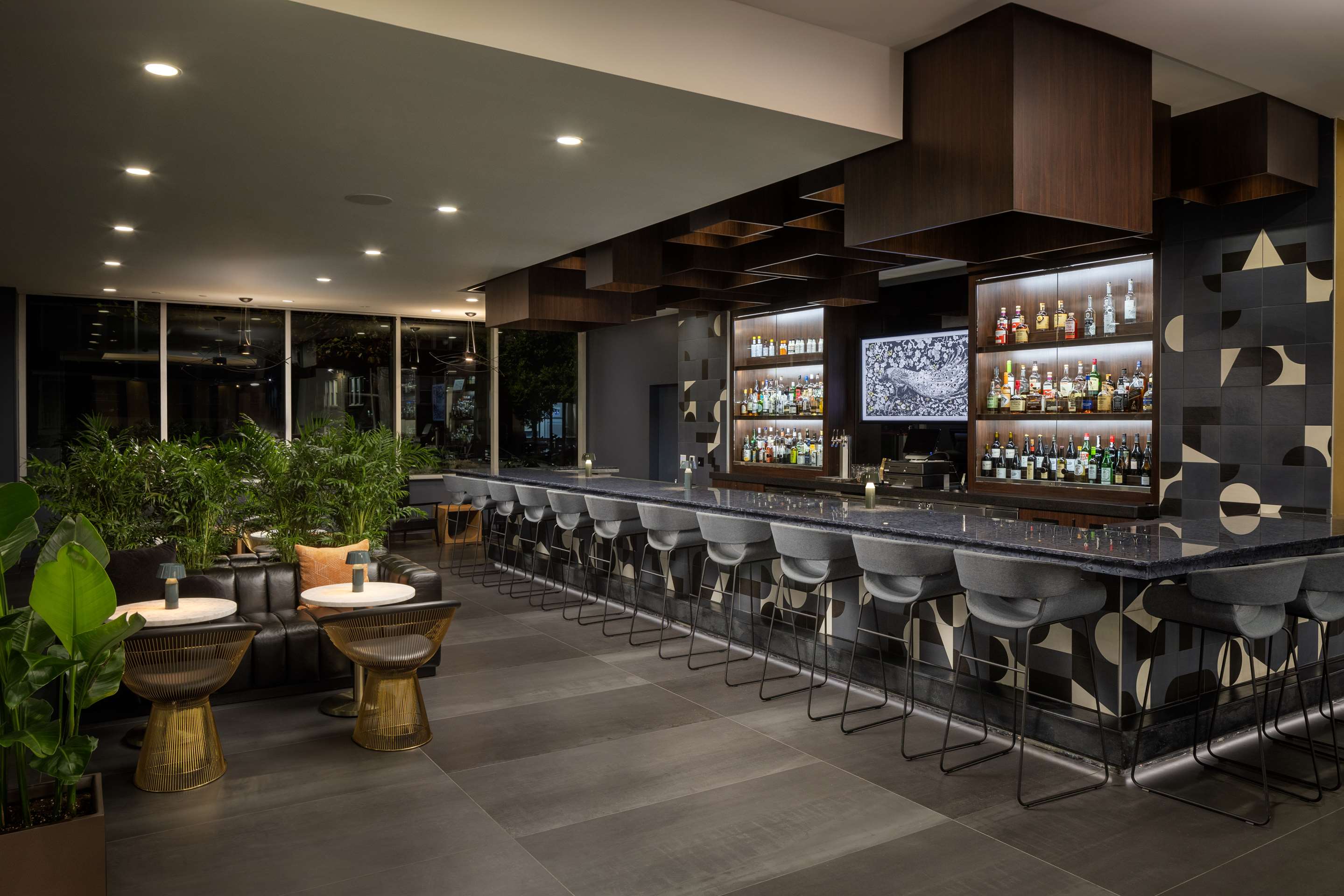BarLounge | Hampton Inn & Suites Rochester Downtown