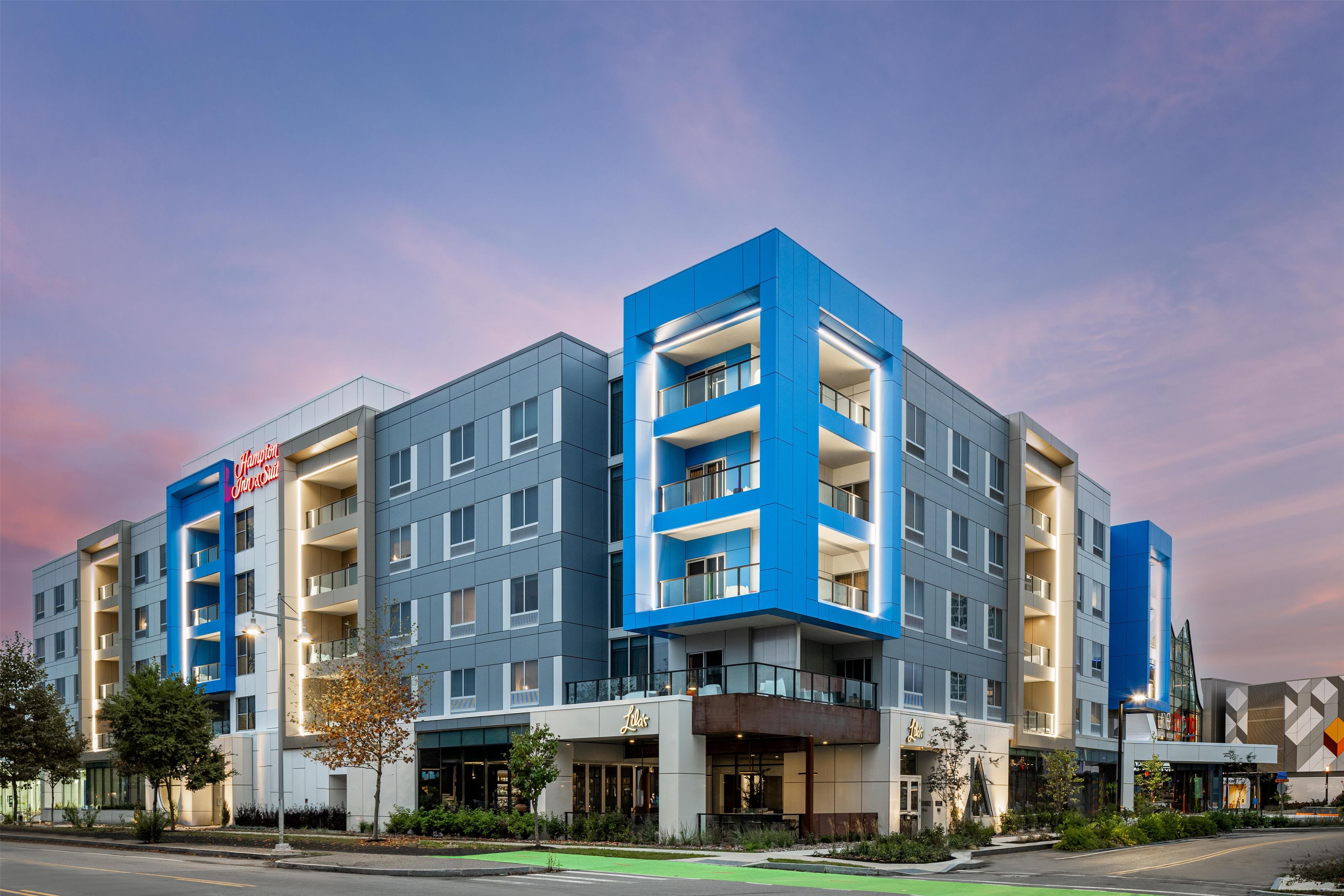 Exterior | Hampton Inn & Suites Rochester Downtown