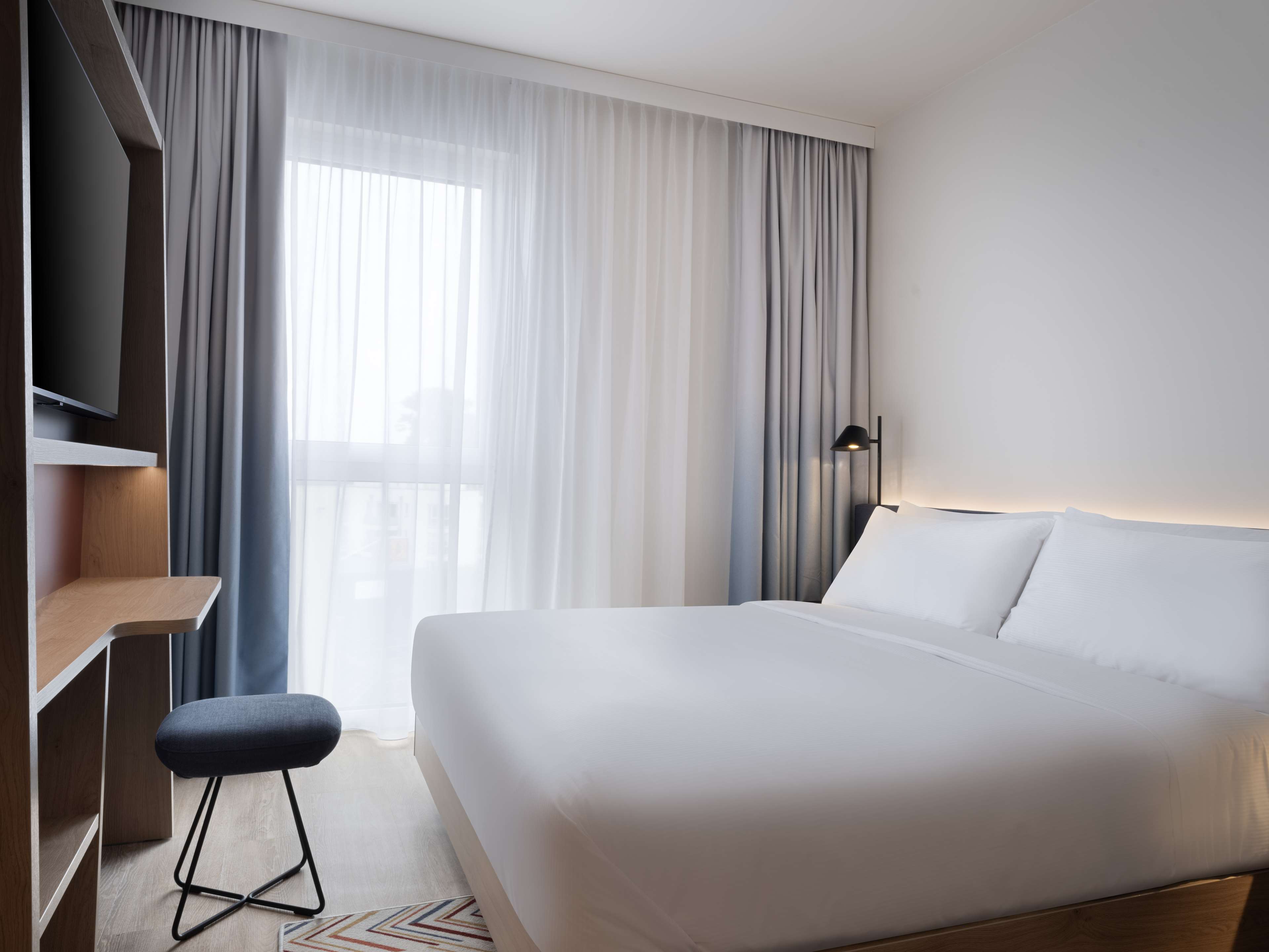 Hampton by Hilton Celle Room Type - KING ROOM