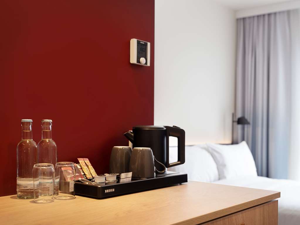 Hampton by Hilton Celle Room Type - QUEEN ACCESSIBLE ROOM