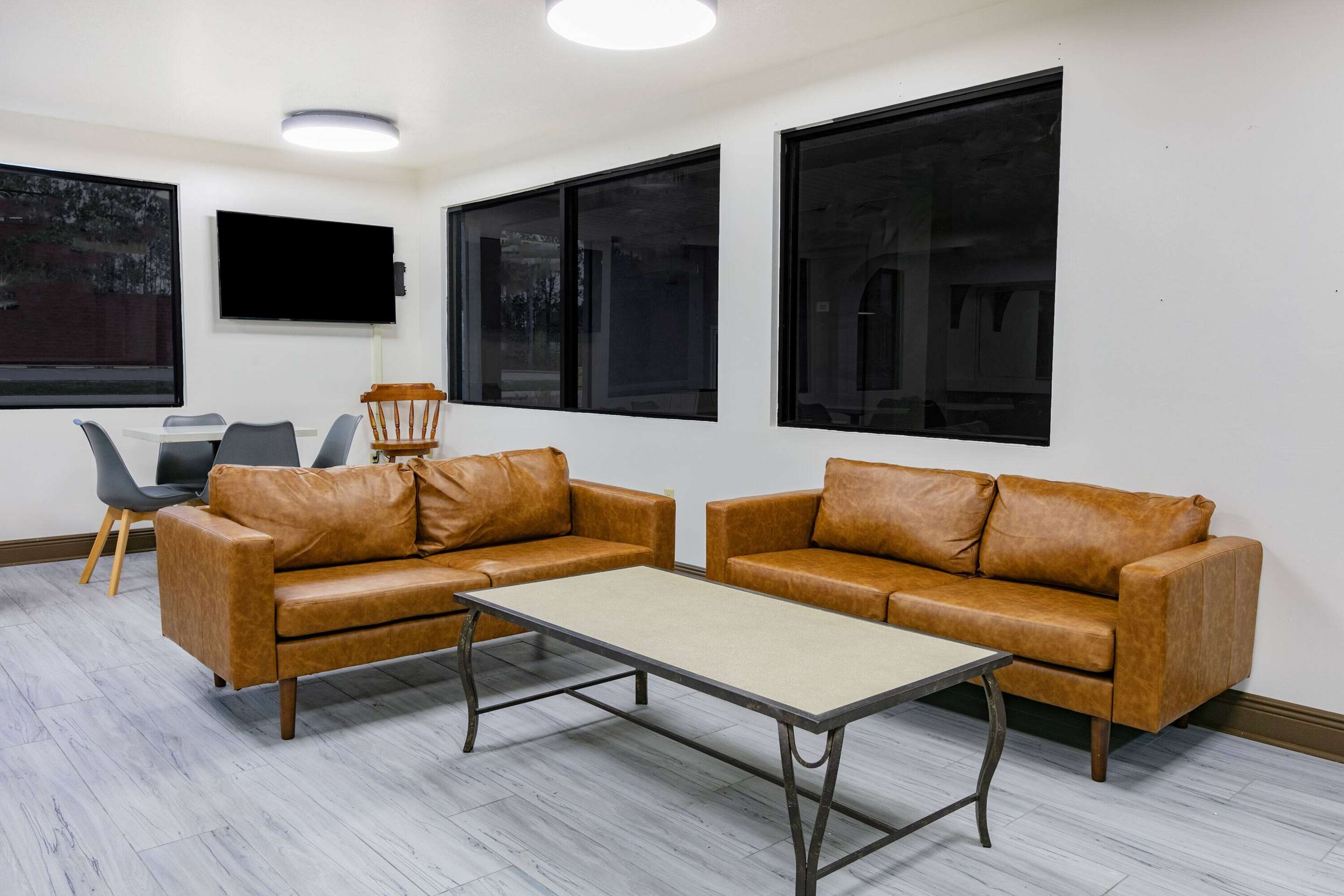 Lobby | Super 8 by Wyndham Moss Point