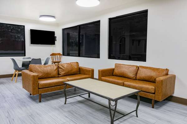  - Super 8 Motel Moss Point