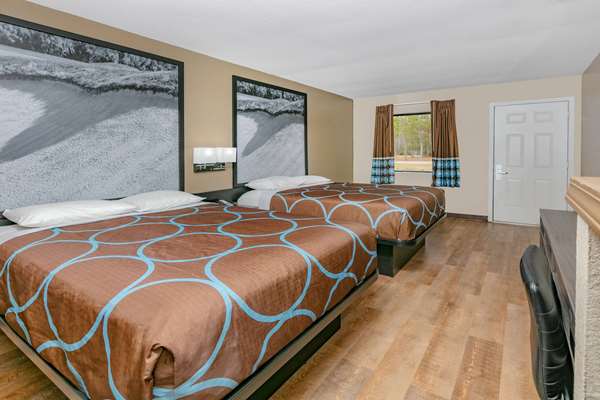  - Super 8 Motel Moss Point