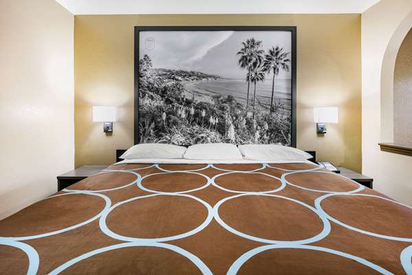  - Super 8 Motel Moss Point