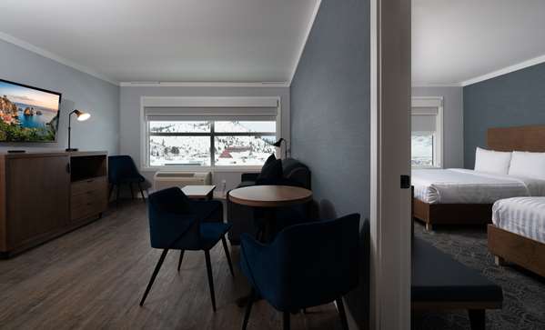 Suite - Prestige Kamloops Hotel