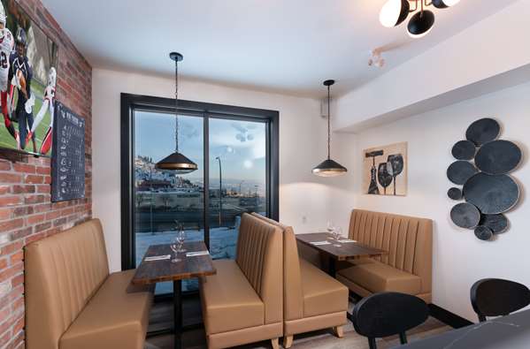 Restaurant - Prestige Kamloops Hotel