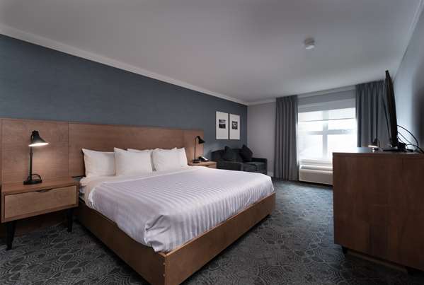 Suite - Prestige Kamloops Hotel