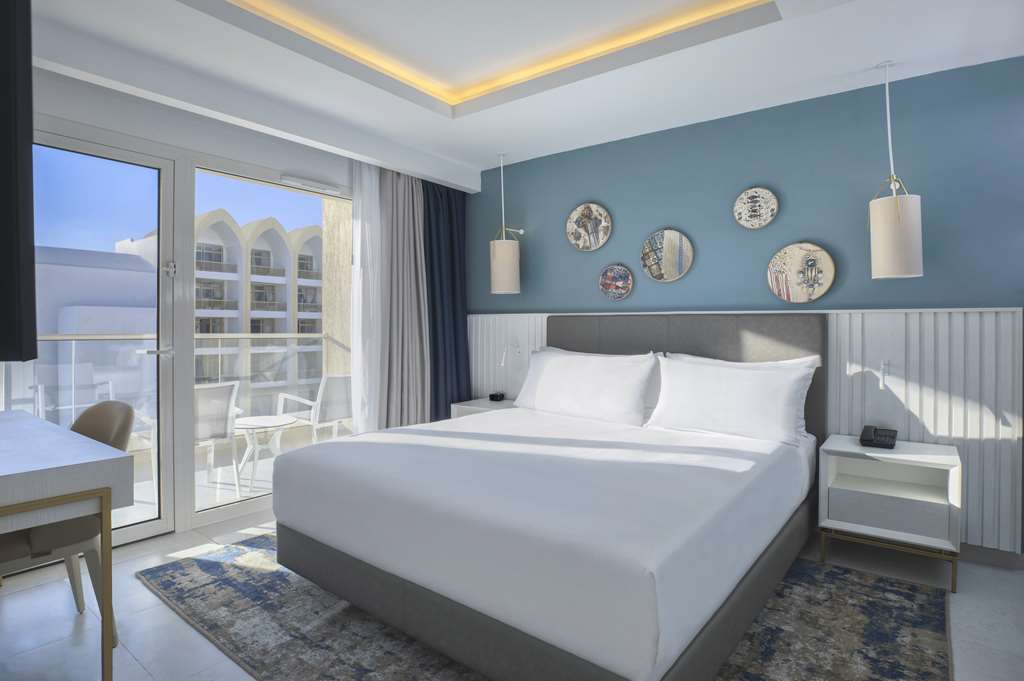 Hilton Skanes Monastir Beach Resort - Tap to explore photos
