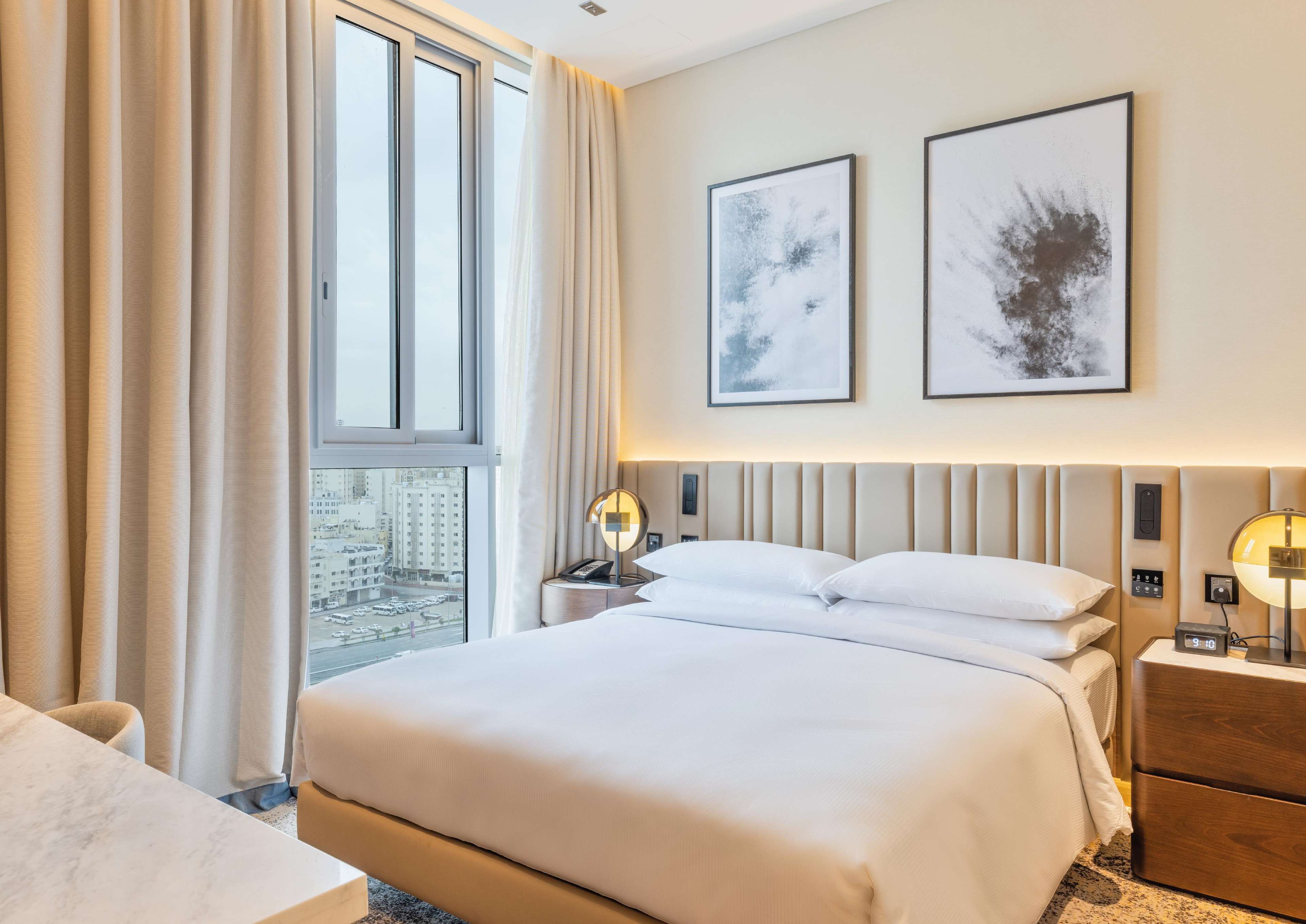 Embassy Suites by Hilton Doha Old Town Room Type - 1 KING ONE BDRM STE-VW SM