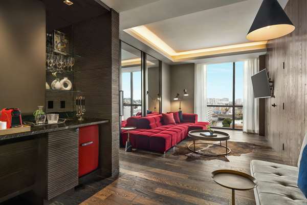  - Canopy by Hilton Hotel SoMa San Francisco