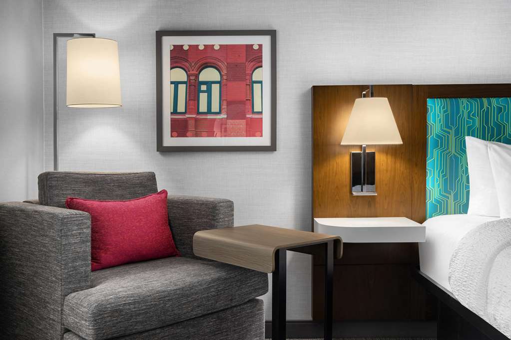 HAMPTON INN BY HILTON ORANGEVILLE-guestroom-Guest Room,On-Site.jpg