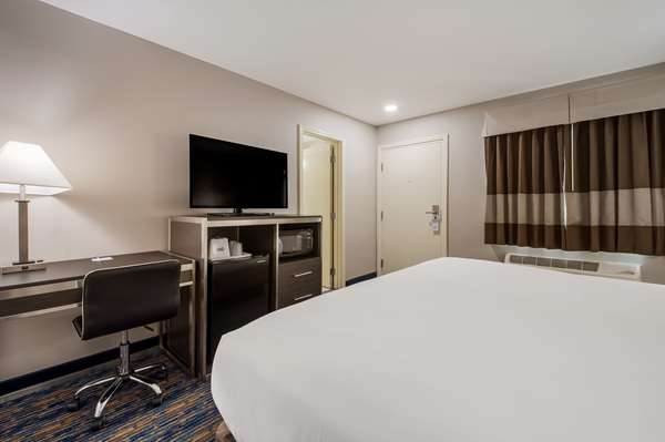  - Americas Best Value Inn Farmington