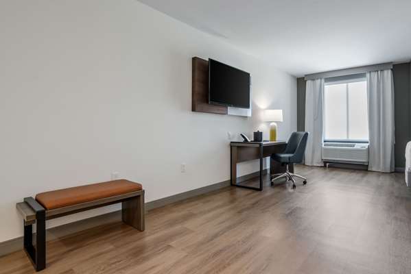 Suite - Comfort Inn & Suites Pier Park Area Panama City Beach