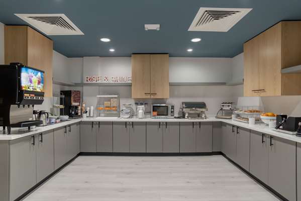 Amenities - Comfort Inn & Suites Pier Park Area Panama City Beach