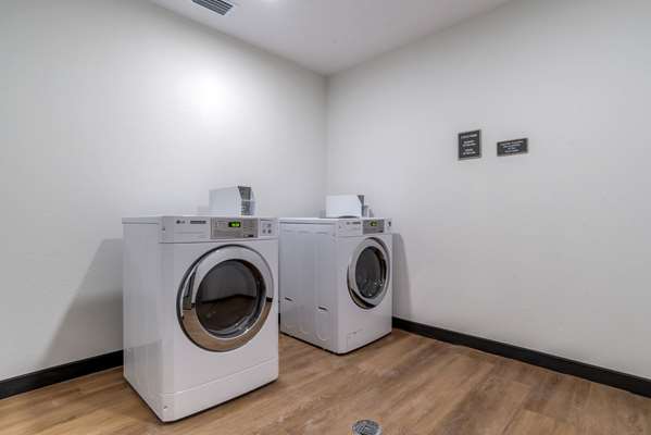 Amenities - Comfort Inn & Suites Pier Park Area Panama City Beach