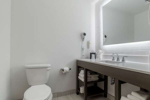  - Comfort Inn & Suites Pier Park Area Panama City Beach