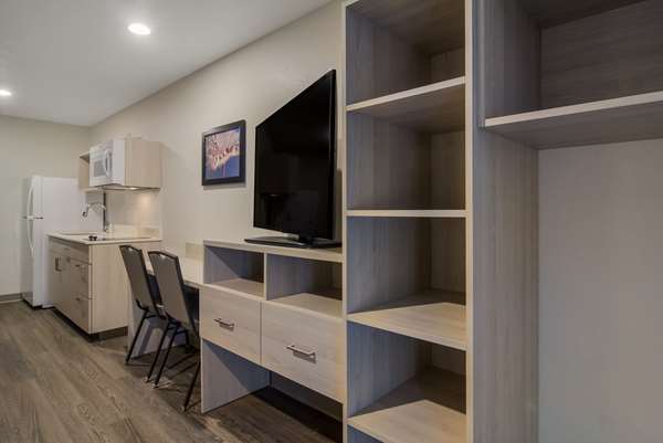  - WoodSpring Suites Orange Park