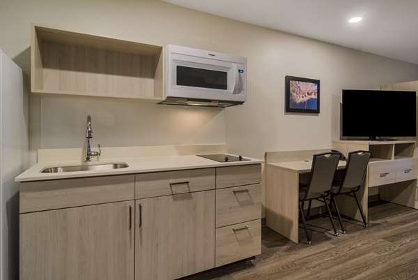  - WoodSpring Suites Orange Park