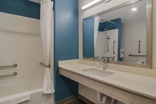  - WoodSpring Suites Orange Park