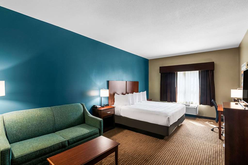 THE HOTEL SARATOGA AN ASCEND COLLEC-guestroom-Guest Room,On-Site.jpg