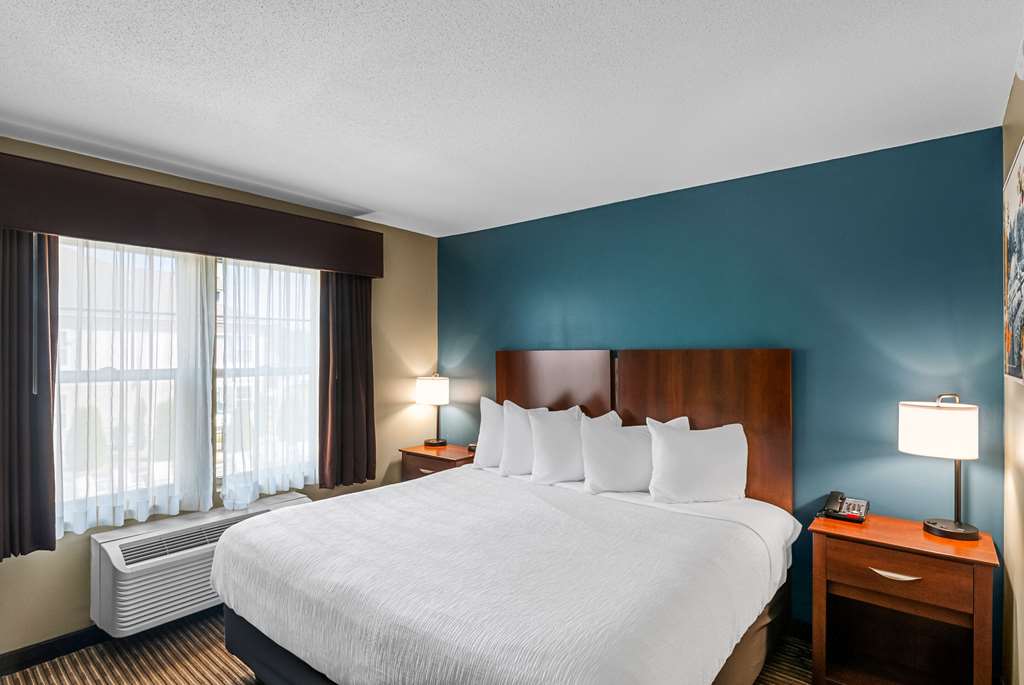 THE HOTEL SARATOGA AN ASCEND COLLEC-guestroom-Guest Room,Suite,On-Site.jpg